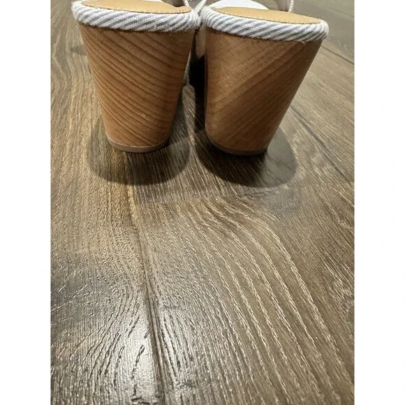 New Women’s J. Crew Bow Blue Stripe Seersucker Printed Mules 8.5 - Picture 5 of 6